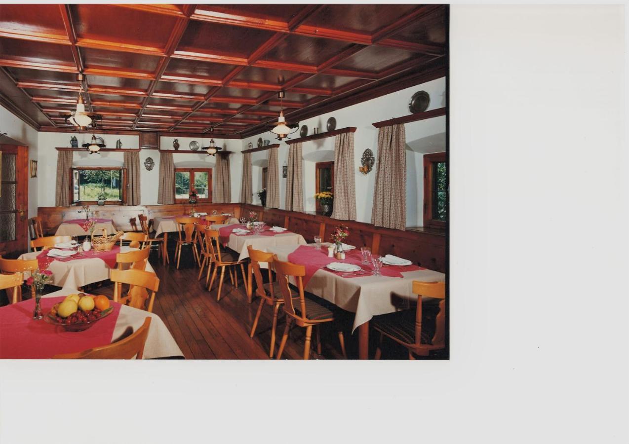 Hotel Alter Ziehbrunnen à Bad Endorf Extérieur photo