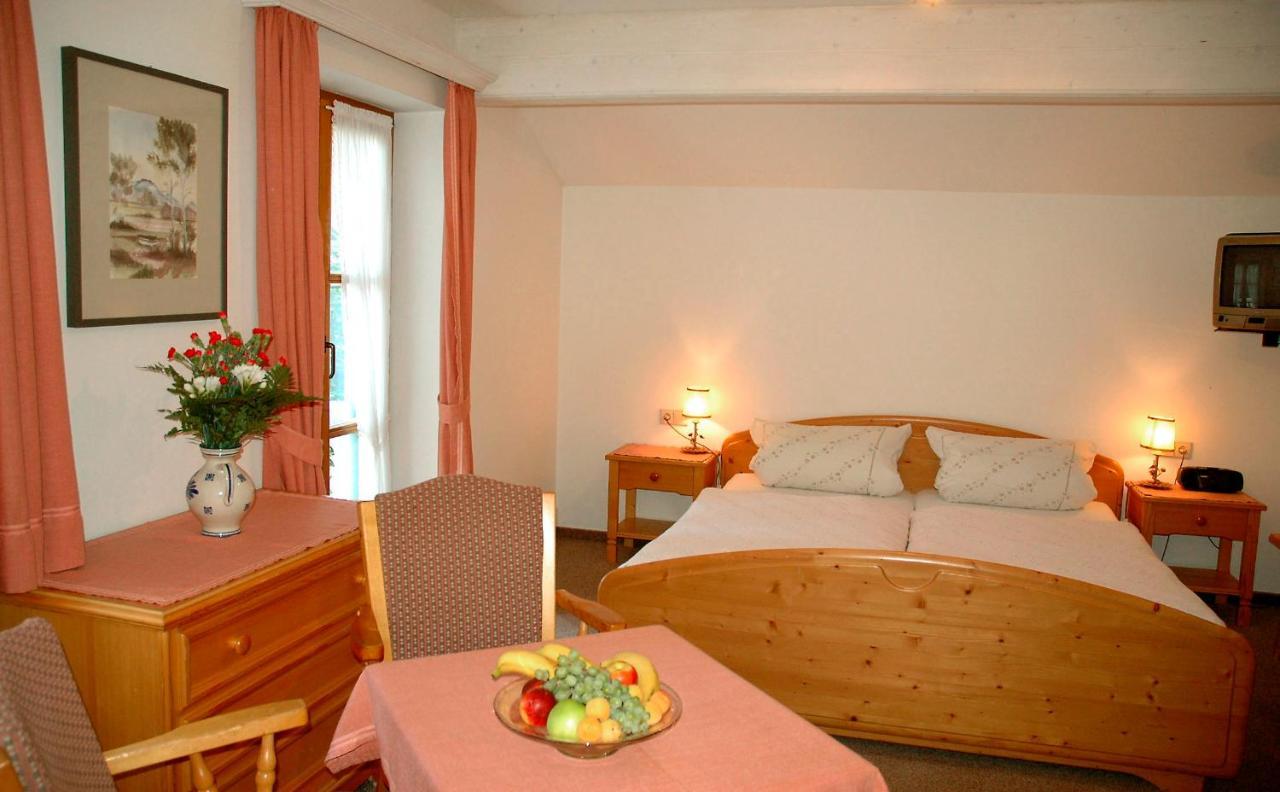Hotel Alter Ziehbrunnen à Bad Endorf Extérieur photo