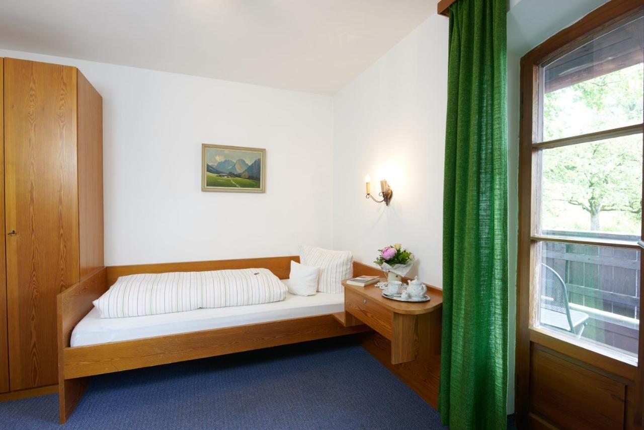 Hotel Alter Ziehbrunnen à Bad Endorf Extérieur photo